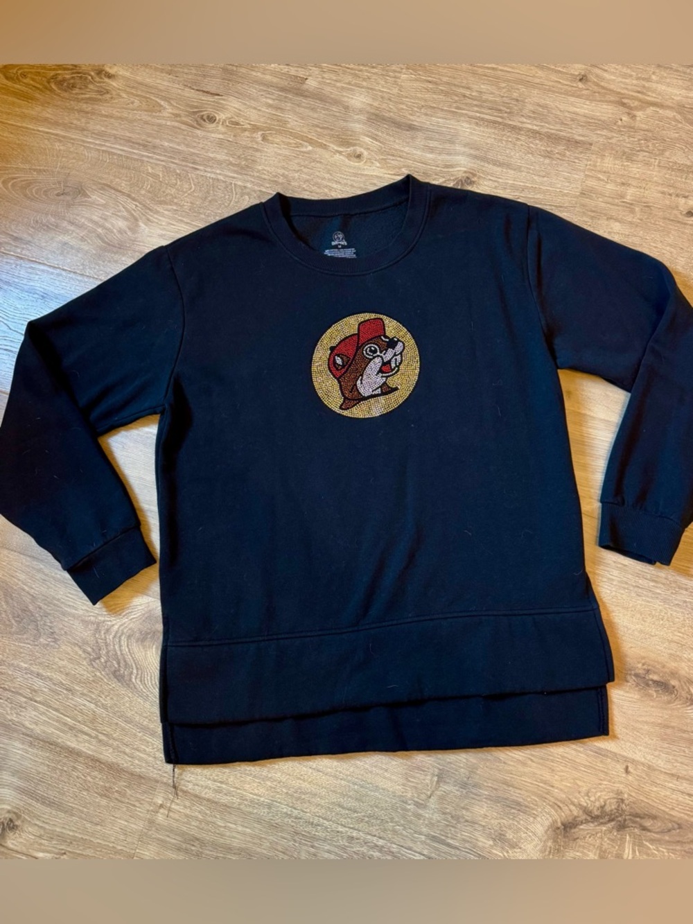 Buc-ee’s Black Crewneck Sweatshirt with Rhinestone Embroidered Character Patch